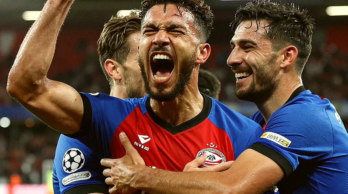 Bóng đá Việt Nam và hai tốc độ của V.League: Đọc trận đấu từ khán đài