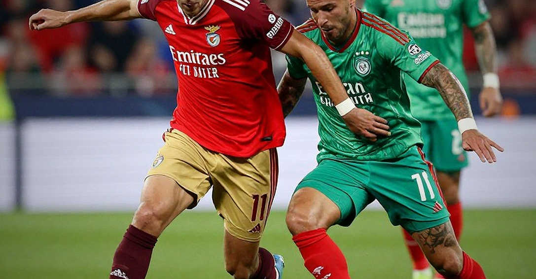 Bạo lực sân cỏ V-League 2026-2027: Trọng tài và VAR bị đặt trước câu hỏi trách nhiệm Bạo lực sân cỏ V-League 2026-2027: Trọng tài và VAR bị đặt trước câu hỏi trách nhiệm
