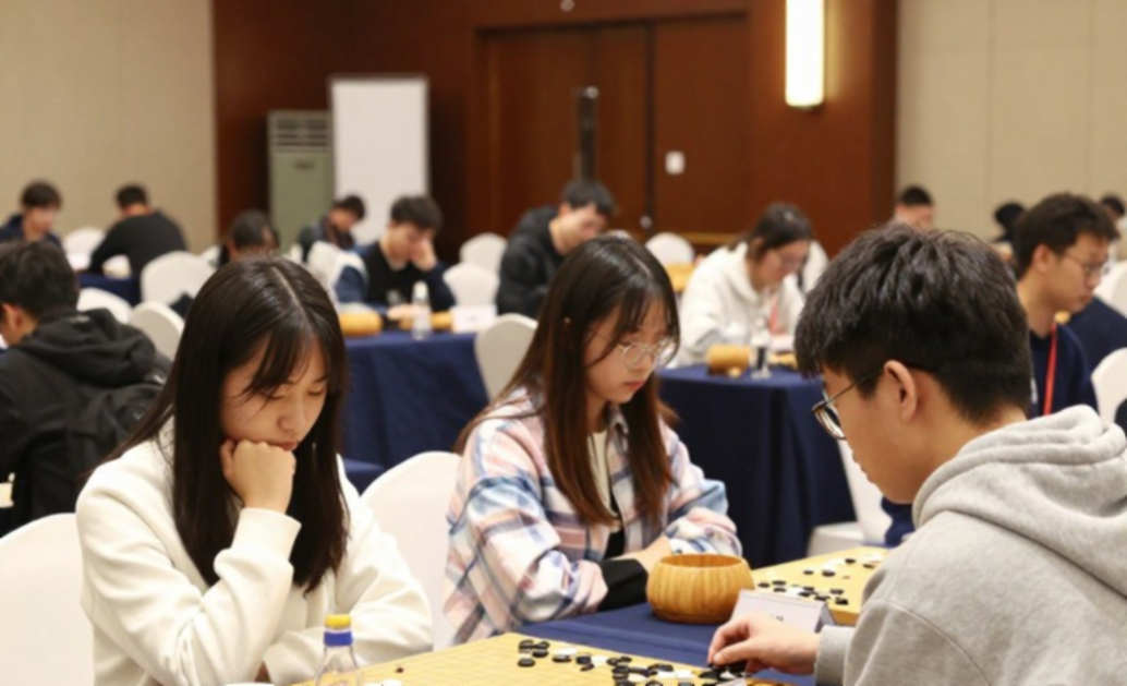 Olympiad cờ vua thứ 46 tại Samarkand: Ấn Độ và bài toán giữ cùng lúc hai ngôi vương