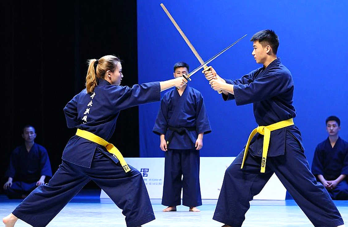 Sauna 30 phút, mất ý thức, và lỗ hổng giám sát cân nặng ở MMA Asian Games 2026