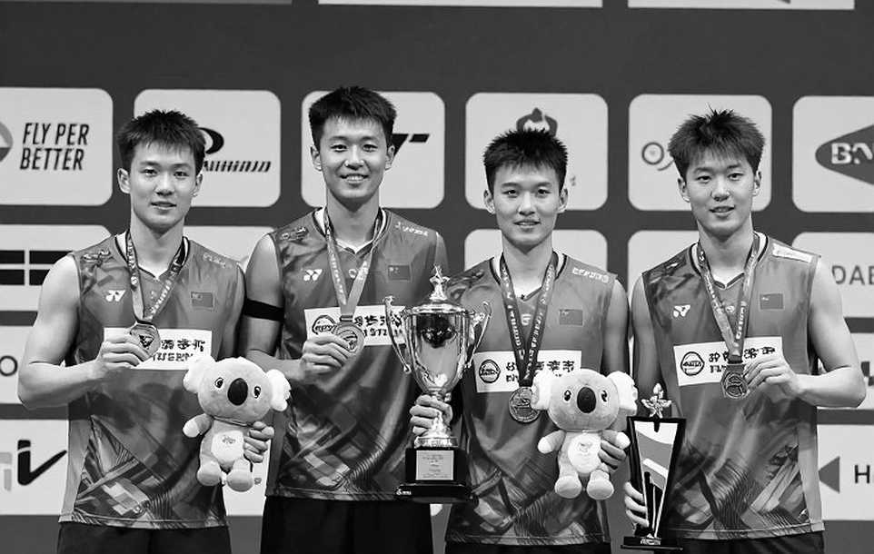 Hiệp ba ở Ichinomiya: Đương kim vô địch đôi nam Asian Games gục ngã và cái giá của một tuần lễ không có khoảng nghỉ Hiệp ba ở Ichinomiya: Đương kim vô địch đôi nam Asian Games gục ngã và cái giá của một tuần lễ không có khoảng nghỉ