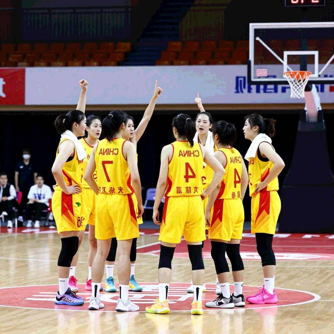 U17 nữ Việt Nam và trận đấu "sống còn": Đọc dòng chữ nhỏ sau tỷ số 20-0