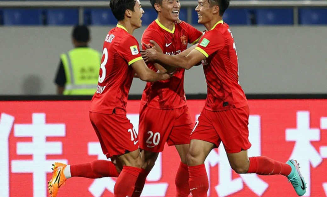 Dougie Samuel rời Spartans sau 14 năm: điều tra độc lập và khoảng trống giữa mùa giải