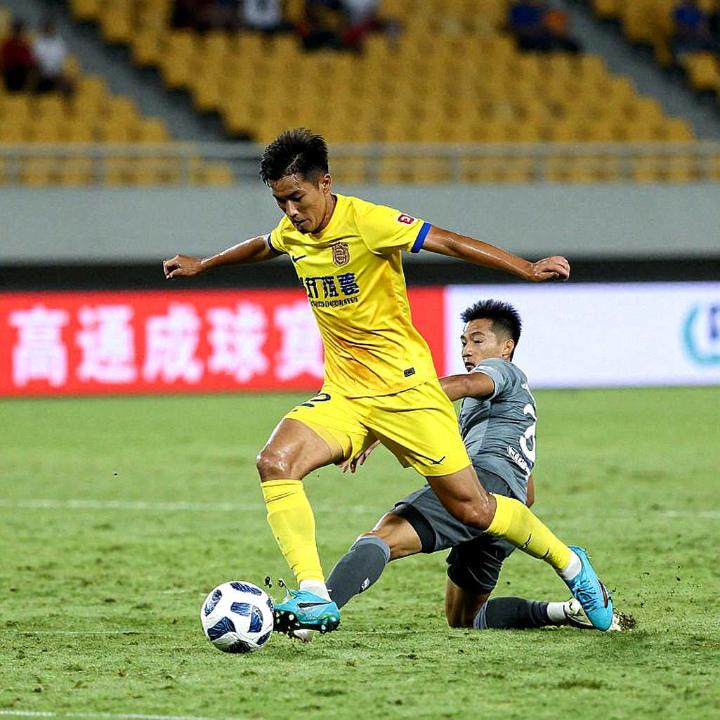 Pascal Struijk và suất trống ở Oranje: một trung vệ 27 tuổi đứng giữa hai lá cờ