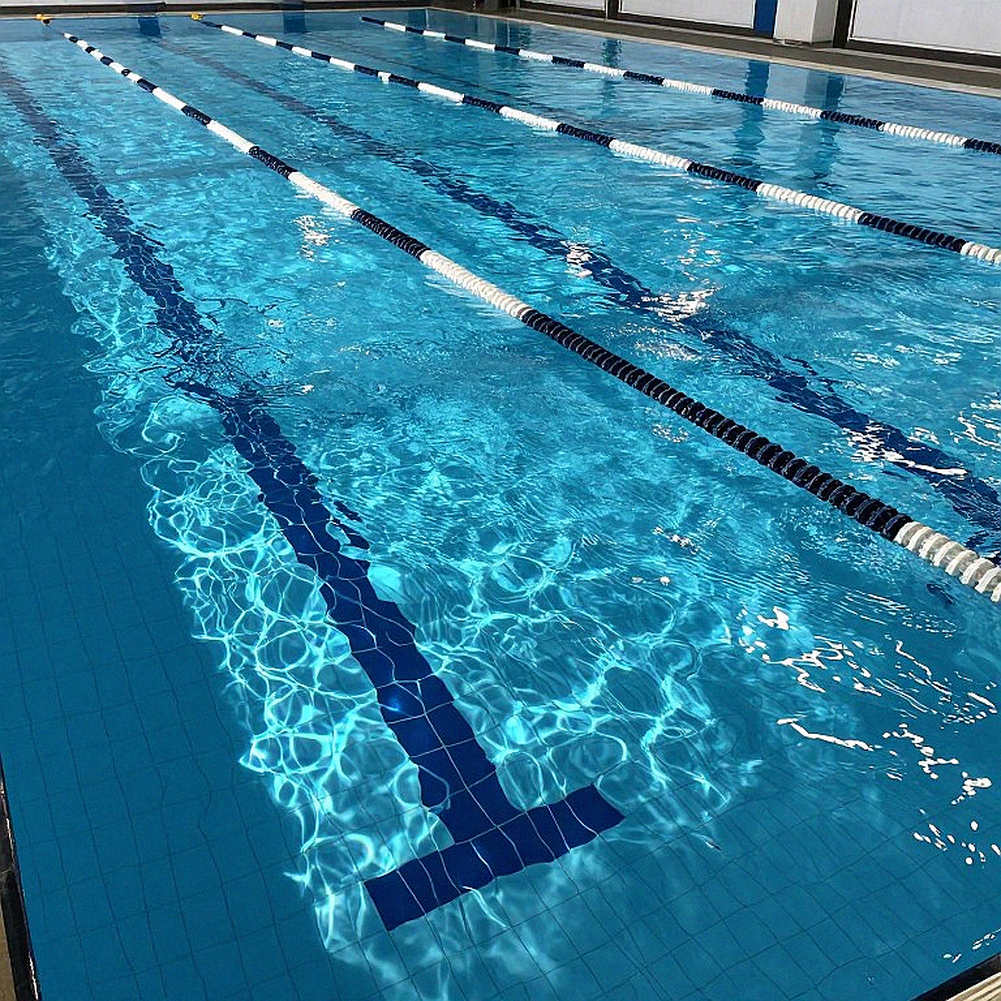 College Swim League khai màn: luật chơi trao cây bút cho người chạm thành trước College Swim League khai màn: luật chơi trao cây bút cho người chạm thành trước