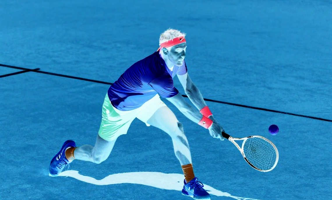 Medvedev thắng Struff ở Thượng Hải: 21 cú ace và một mô hình đang phải bù đắp