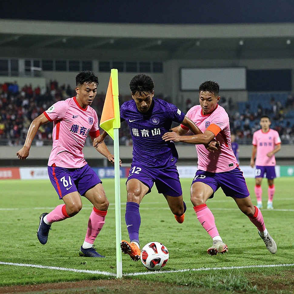 Kỳ chuyển nhượng V.League: Đọc chiều sâu đội hình thay vì đếm tin đồn