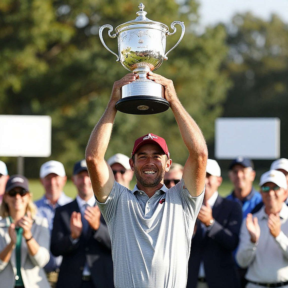 Fitzpatrick dẫn nửa chặng Open de France: 129 gậy không bogey và vùng dữ liệu bỏ trống