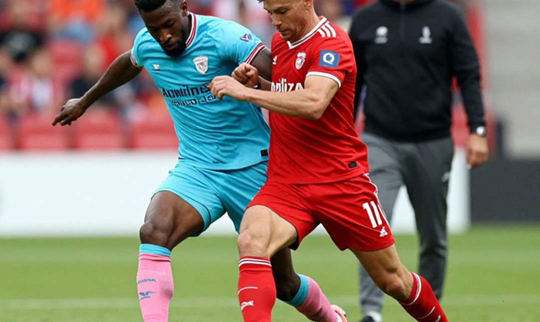 Man United trước Brighton: Carrick, khoảng trống cánh trái và giới hạn của một cuộc xoay tua