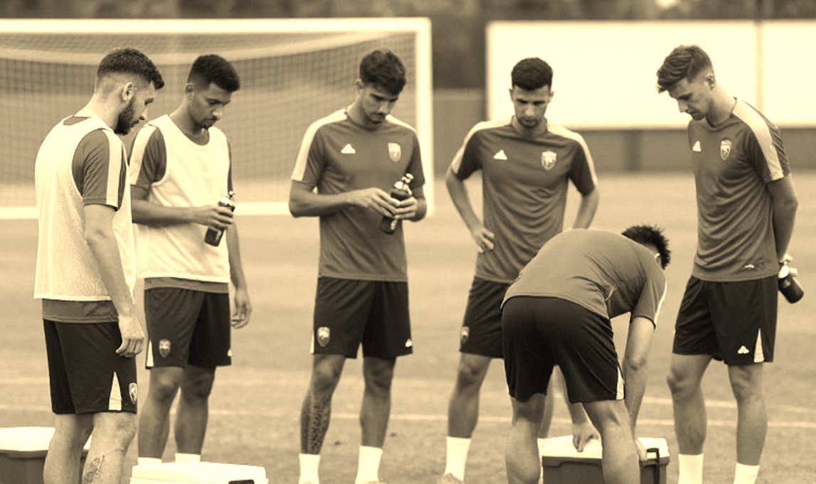 Lezama, Zubieta và câu hỏi bản sắc mà bóng đá Việt Nam vẫn trả lời sai Lezama, Zubieta và câu hỏi bản sắc mà bóng đá Việt Nam vẫn trả lời sai
