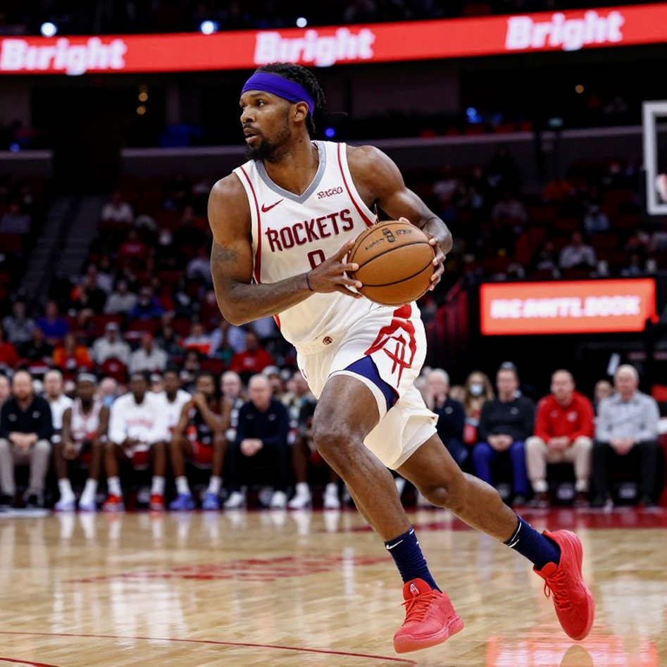Mike James's Efforts Fall Short: Efes Lose EuroLeague Opener Away to Barcelona Mike James's Efforts Fall Short: Efes Lose EuroLeague Opener Away to Barcelona