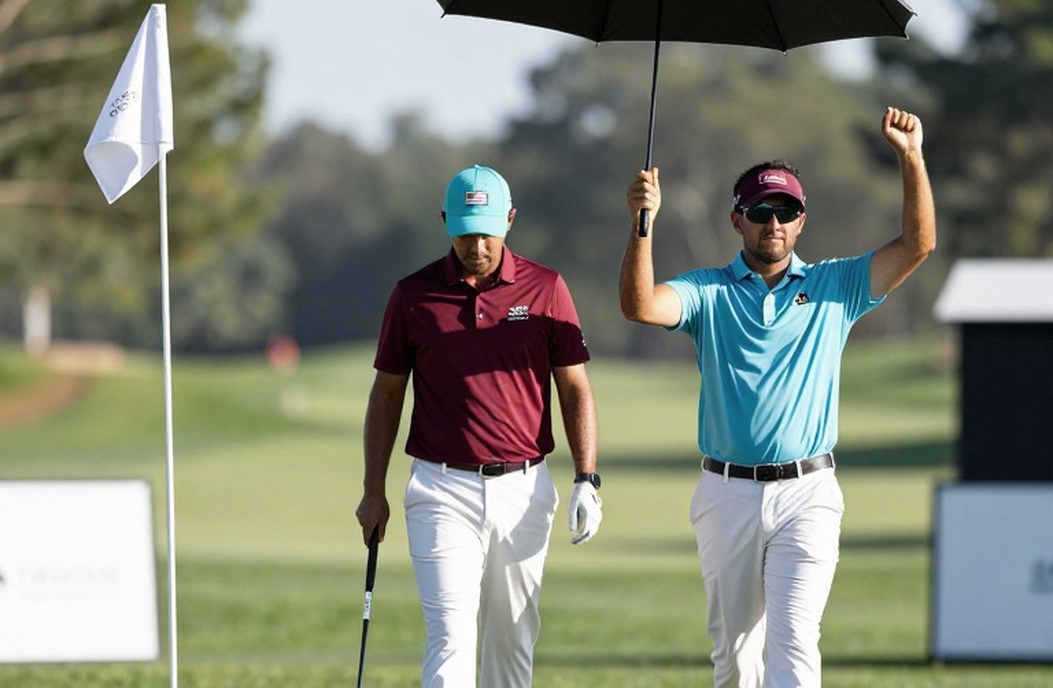 Khi Áo Khoác Nữ Trở Thành Tay Đấu Của Ngành Golf